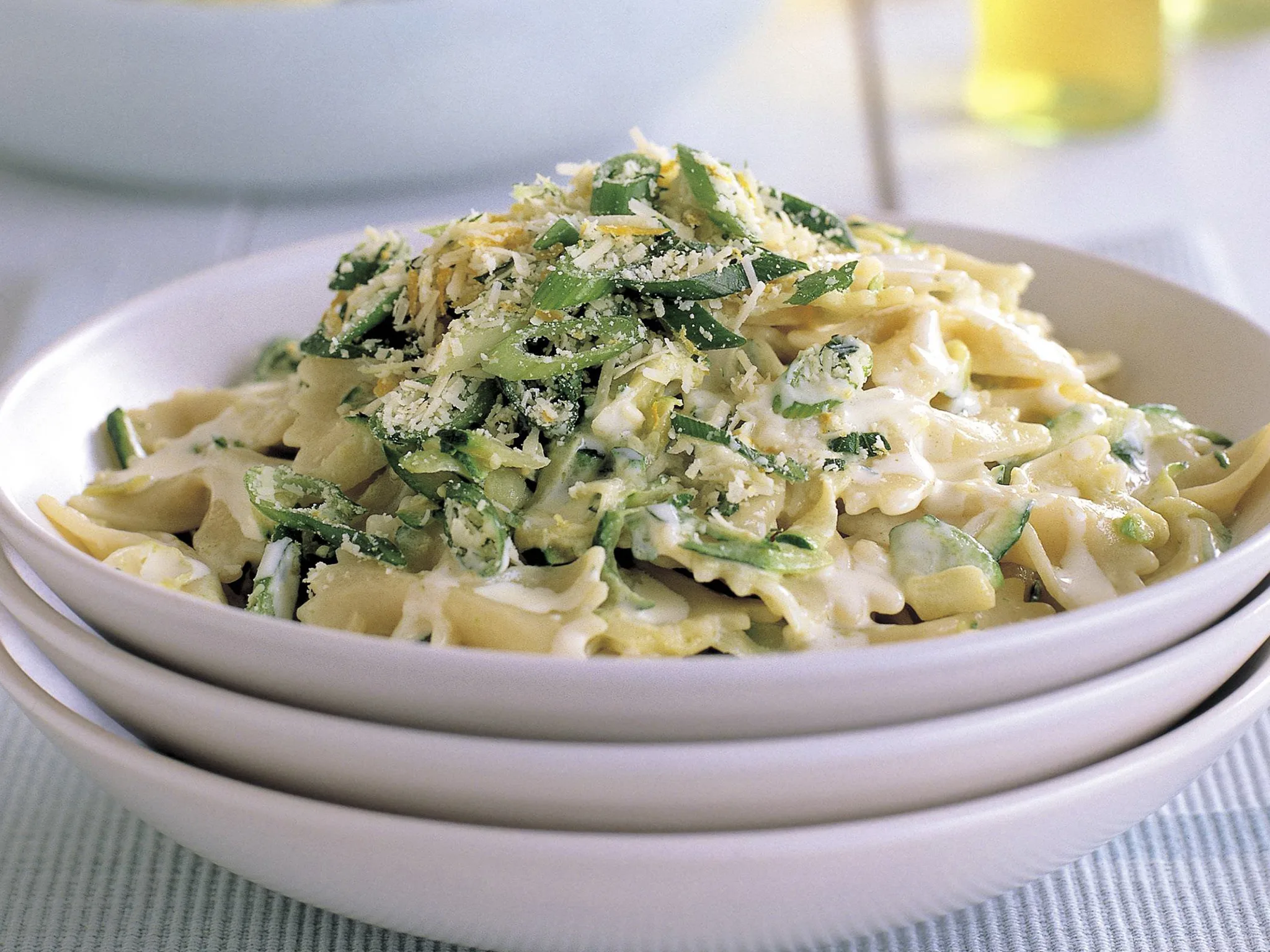 Creamy bow ties with fried zucchini