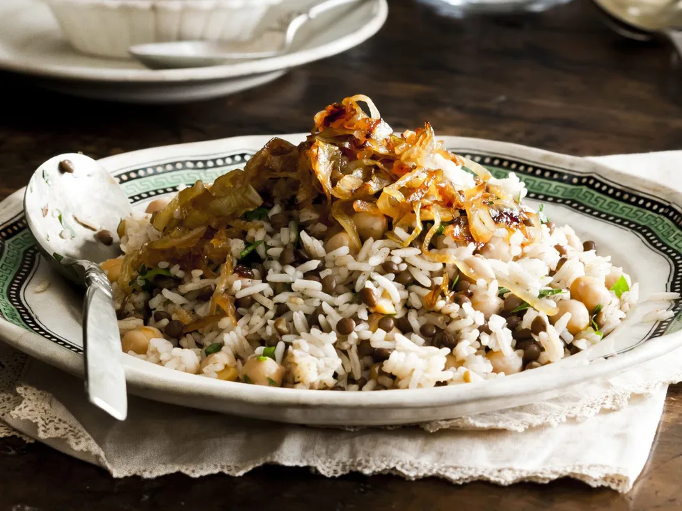 chickpea and lentil rice with fried onion