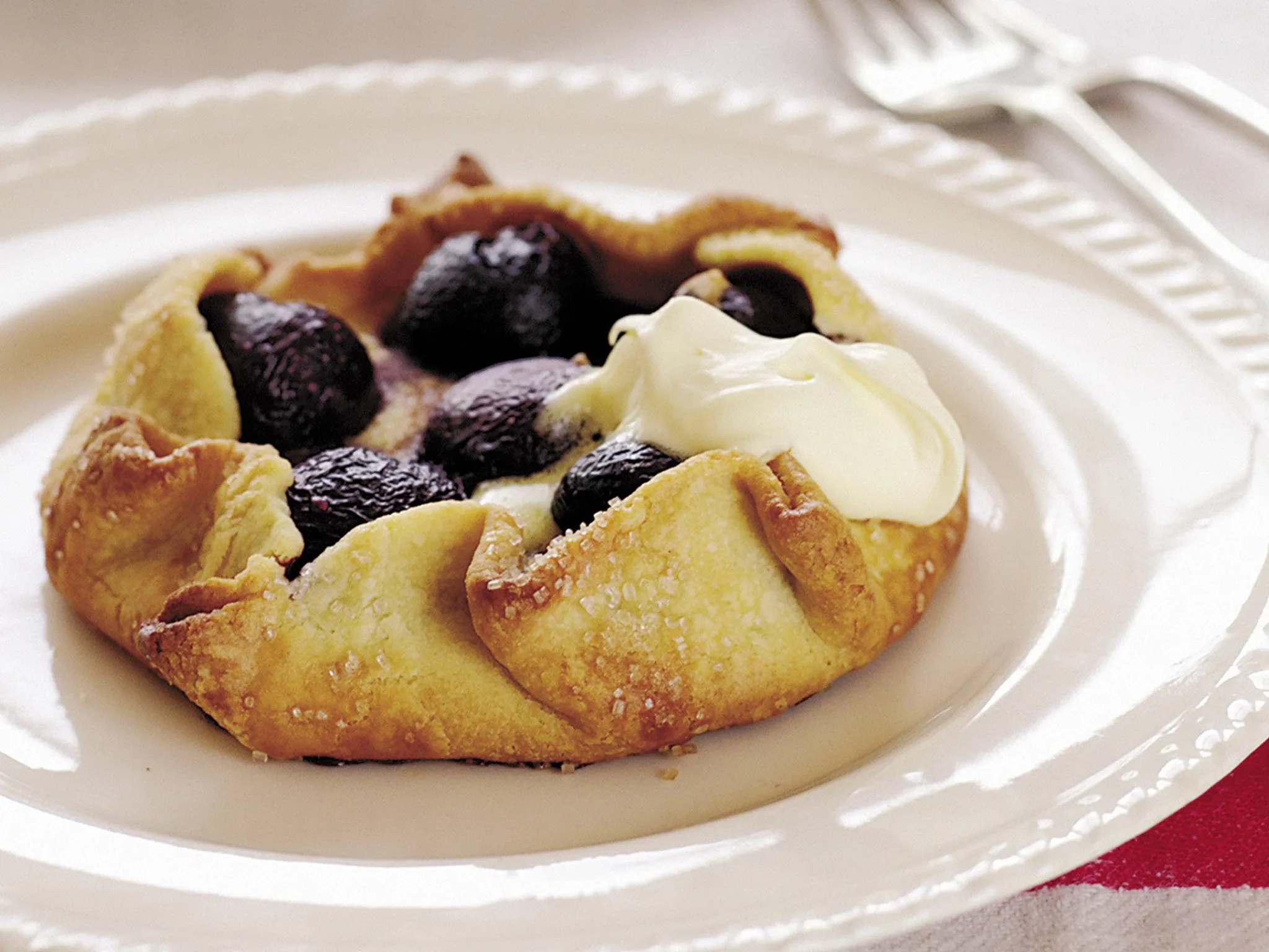 sweet almond cherry tarts