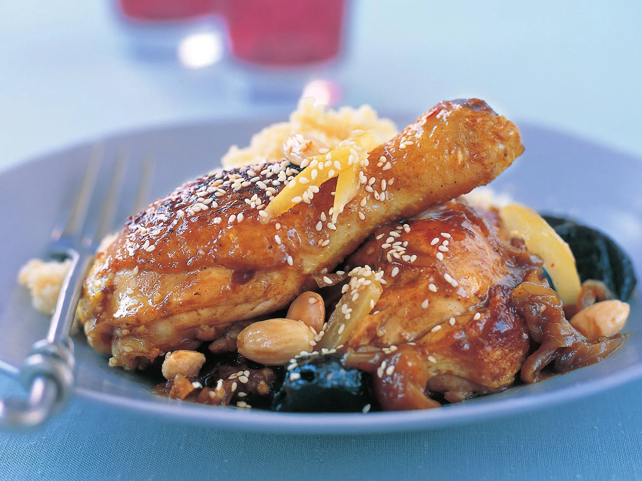 CHICKEN WITH PRUNES AND HONEY