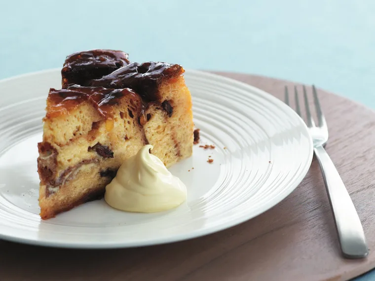 PANETTONE BREAD AND BUTTER PUDDING