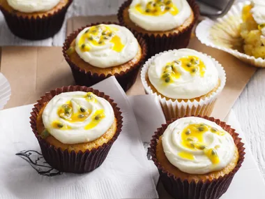 passionfruit yoghurt cupcakes