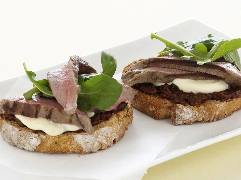 lamb and rocket bruschetta