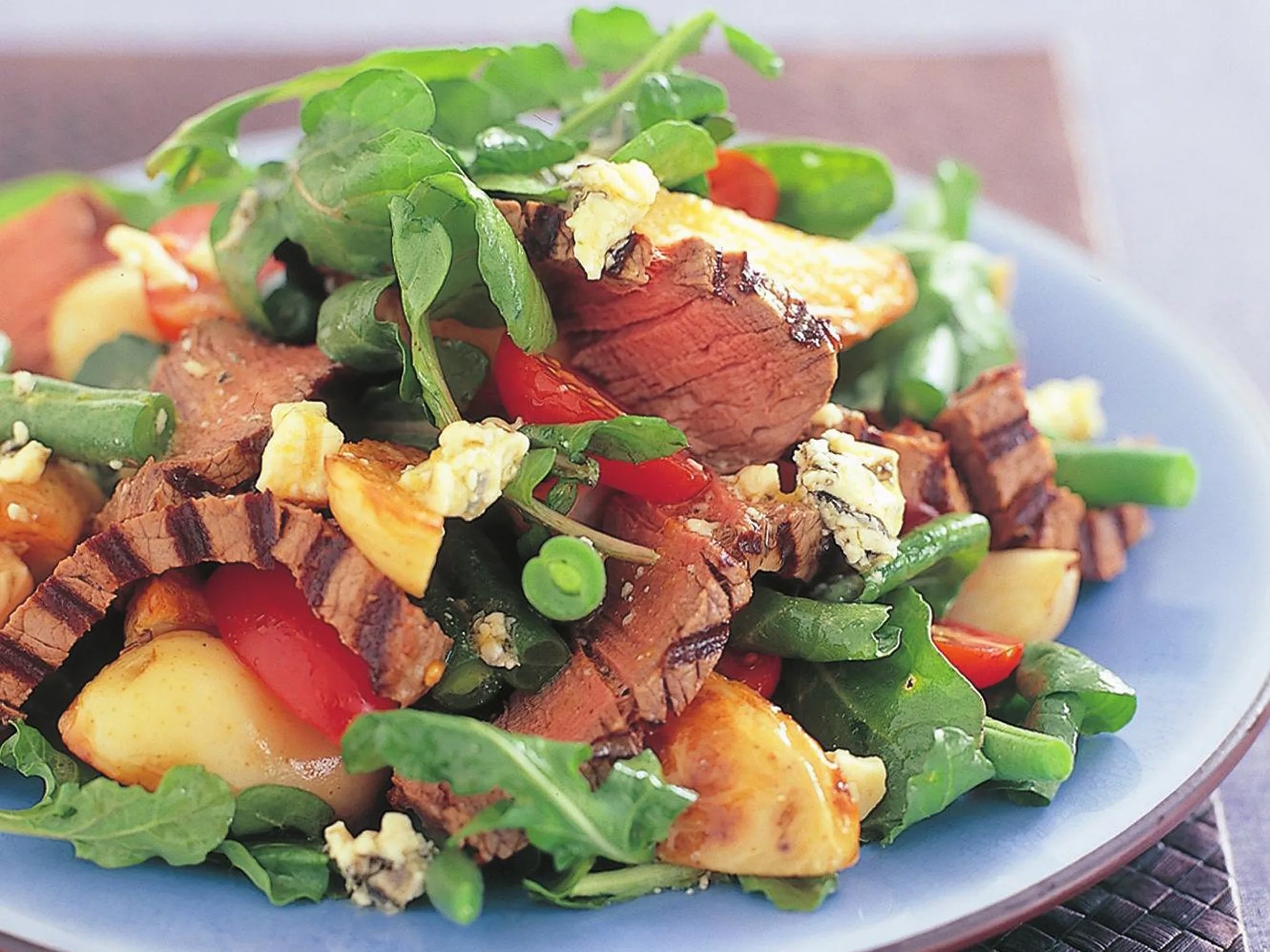 beef salad with blue-cheese dressing