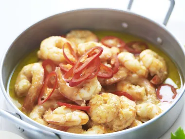 buttery garlic prawns