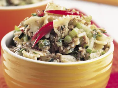 Lemon tuna and pasta salad
