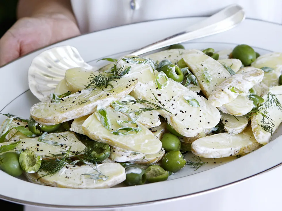 potato salad with green olives and dill