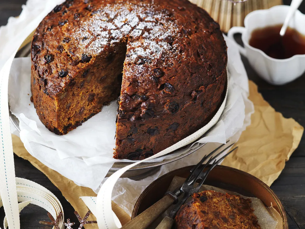 pineapple and carrot fruit cake