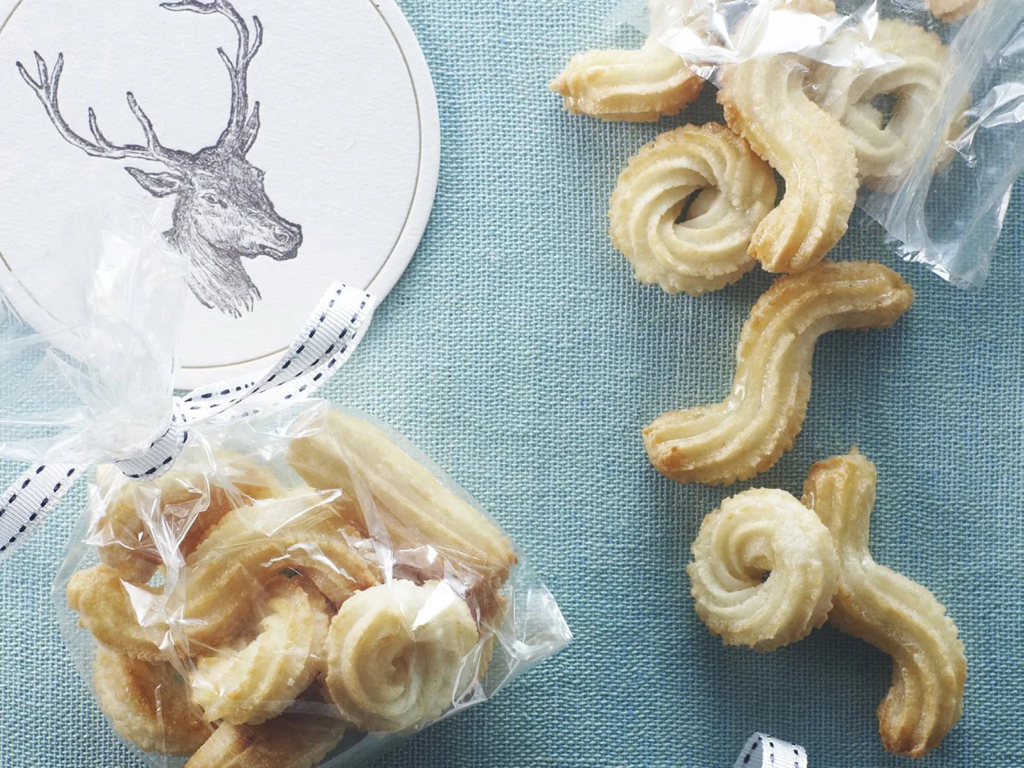 glazed almond biscuits