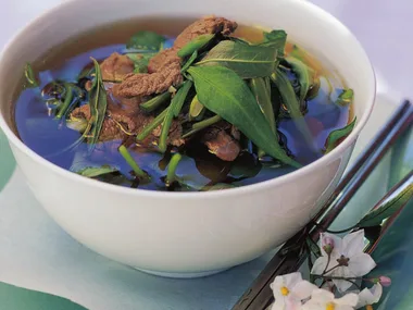 WATER SPINACH AND BEEF SOUP