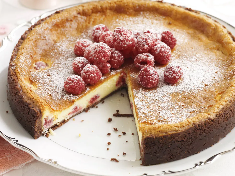 whitechocolateand raspberrycheesecake