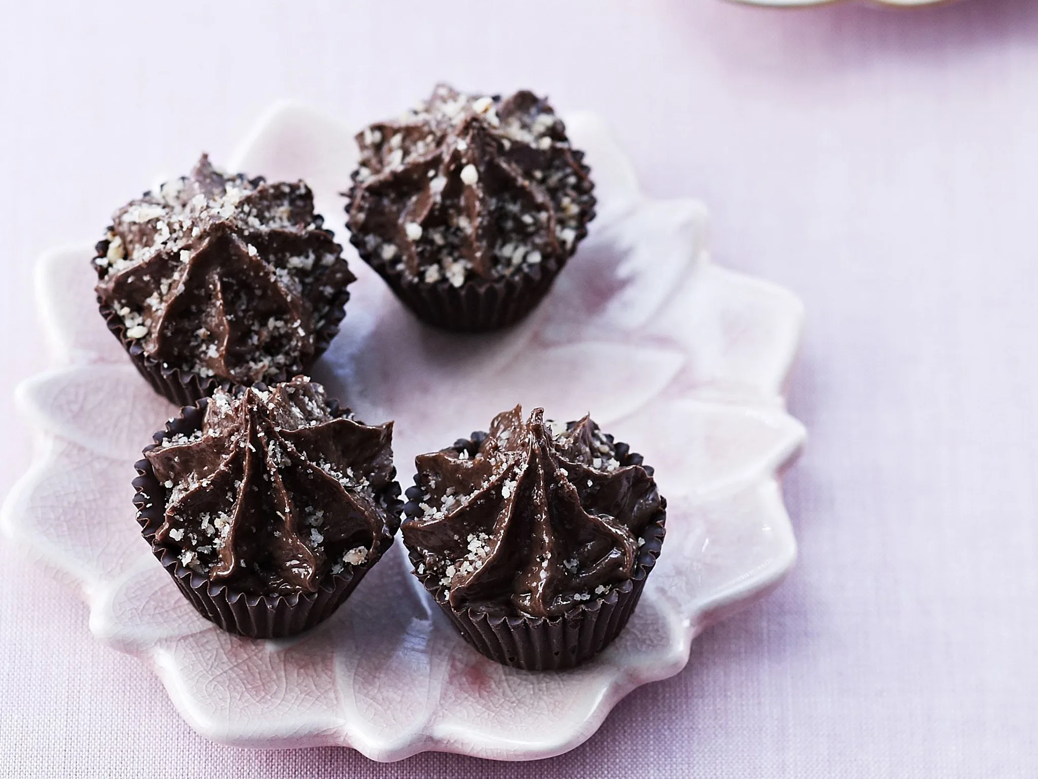 chocolate hazelnut cups