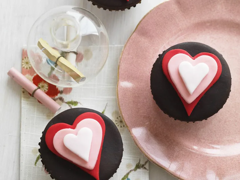 Valentine heart cupcakes | Women's Weekly Food