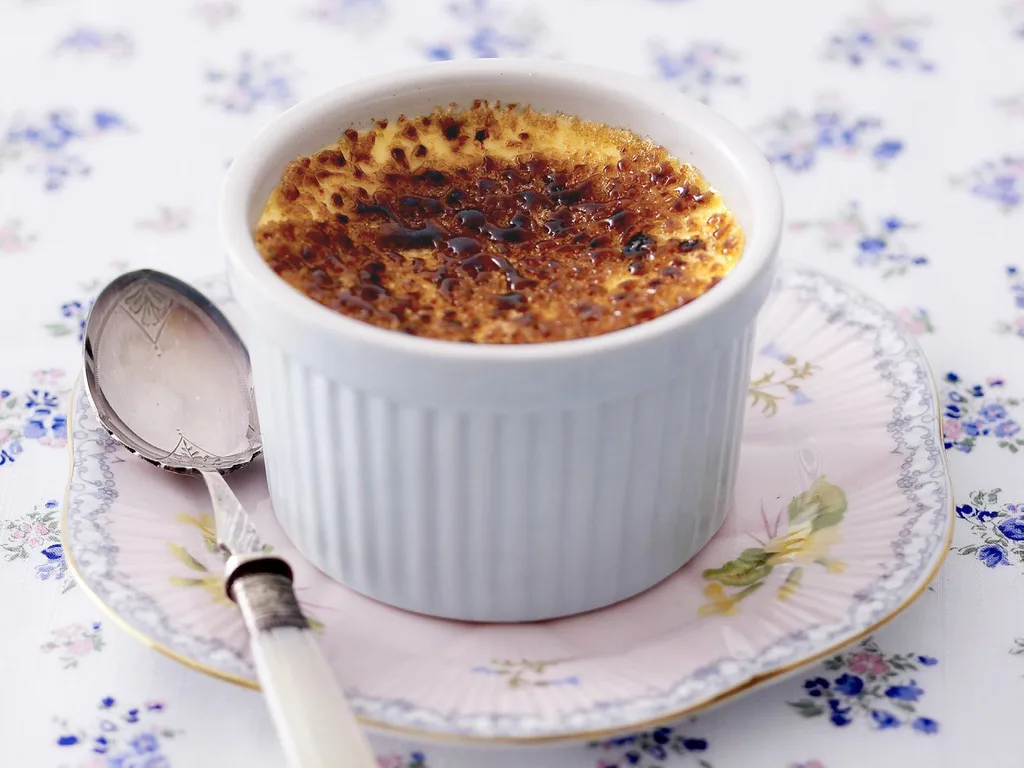 passionfruit crème brûlée