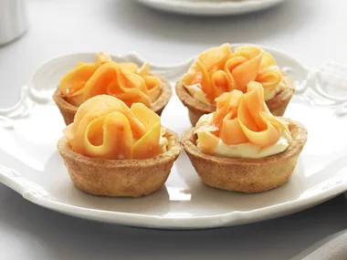 mascarpone and papaya tarts
