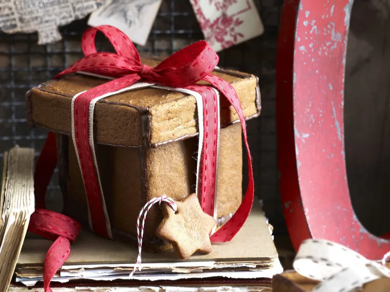 gingerbread gift boxes