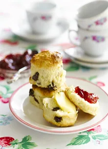 sultana and lemon scones