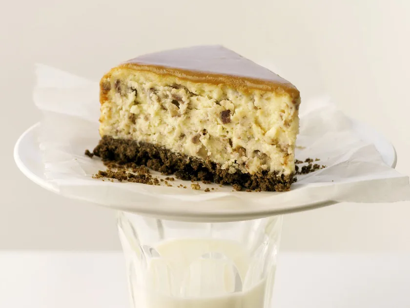 Butterscotch pecan cheesecake | Women's Weekly Food