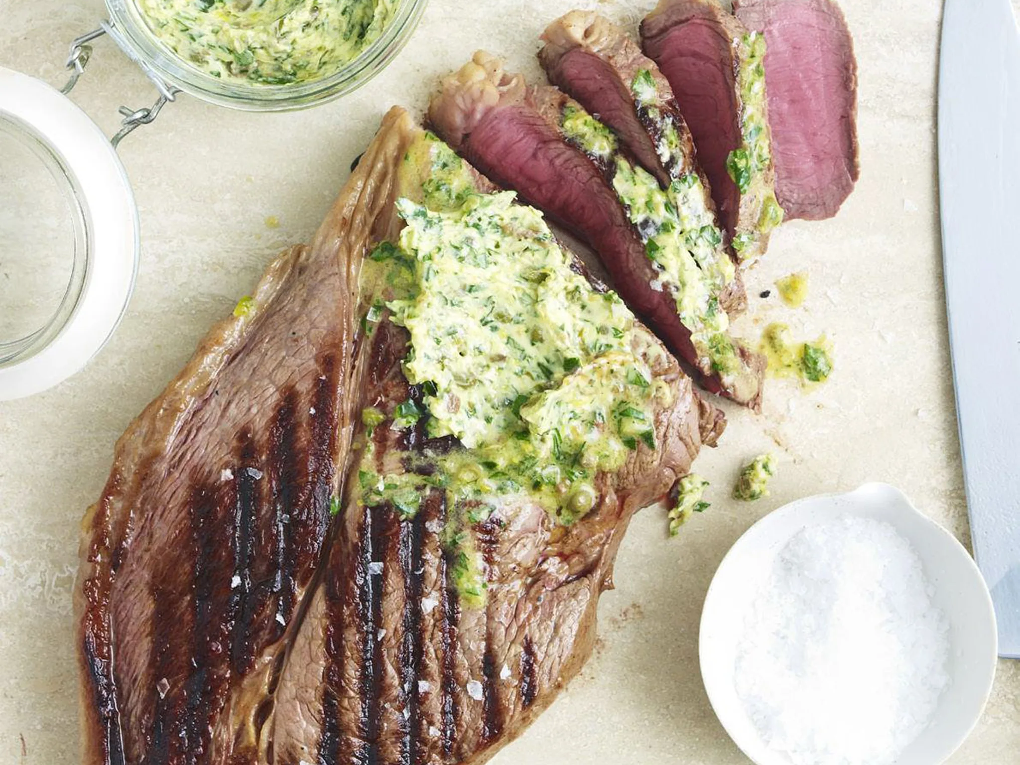 BEEF STEAKS WITH ROCKET & SULTANA SALAD
