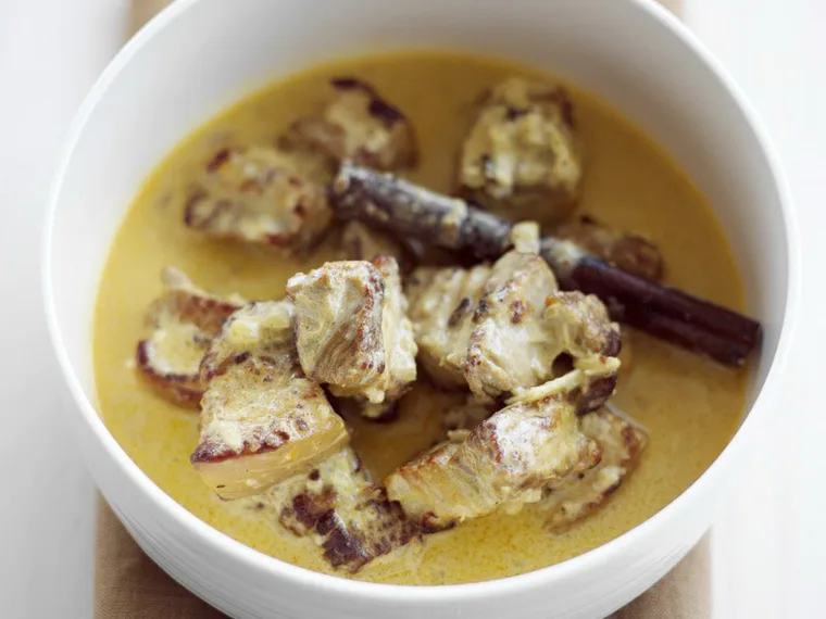 SRI LANKAN PORK CURRY
