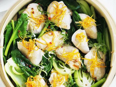 STEAMED ORANGE GINGER CHICKEN WITH GREENS