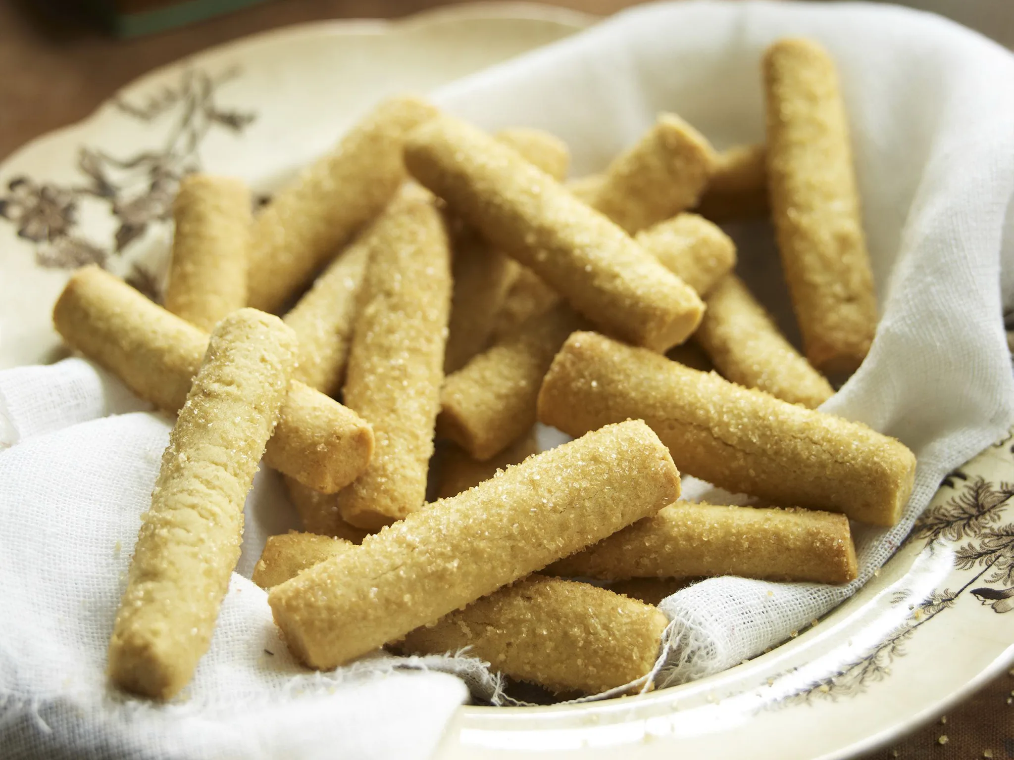 sugar and spice shortbread sticks