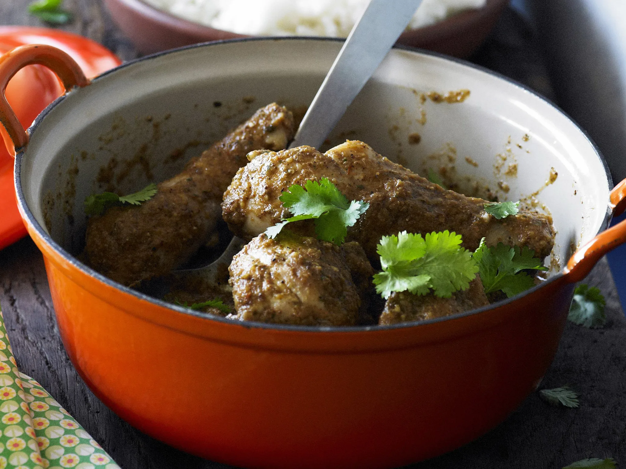 chicken in pumpkin seed and tomatillo sauce