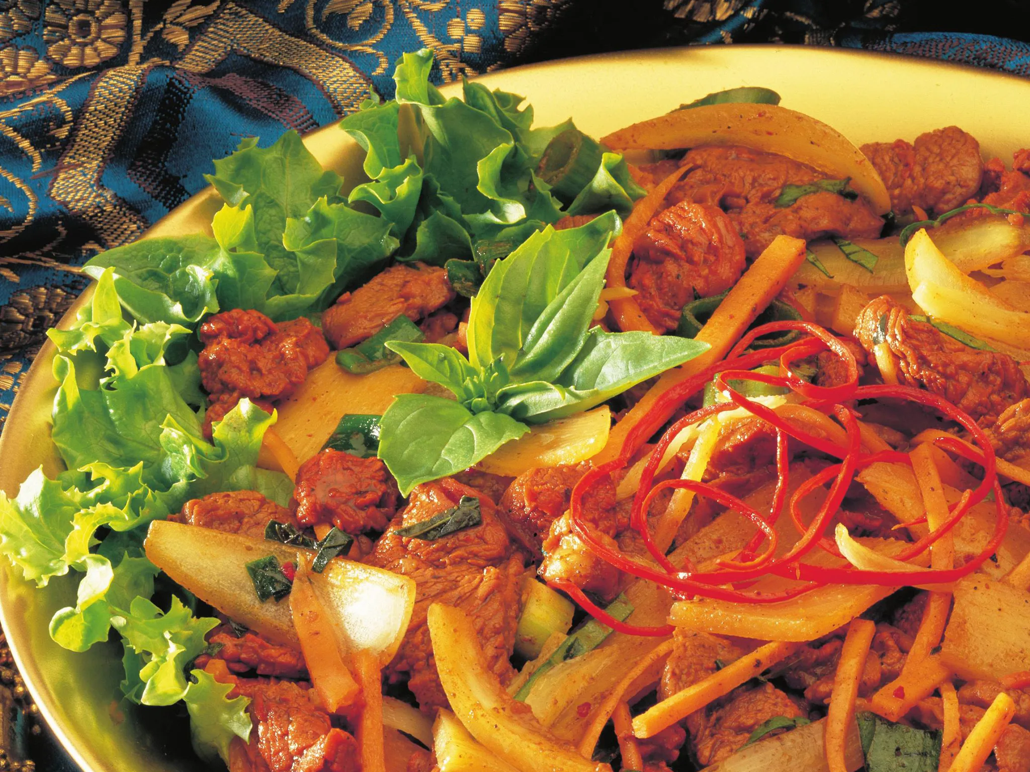 lamb with basil and vegetables