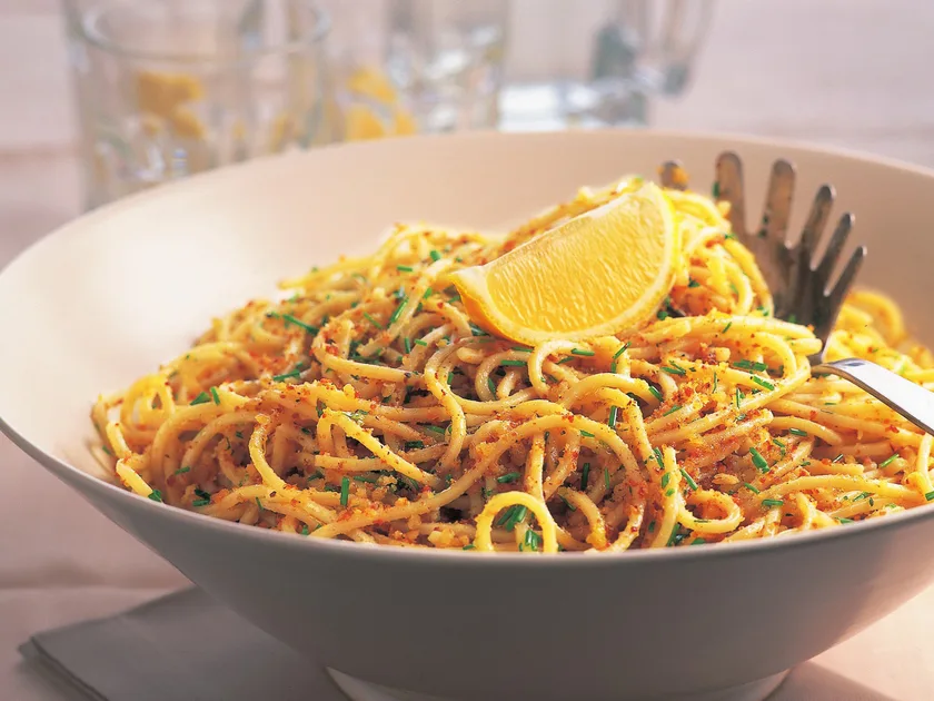 Spaghetti with Anchovies and Garlic Breadcrumbs