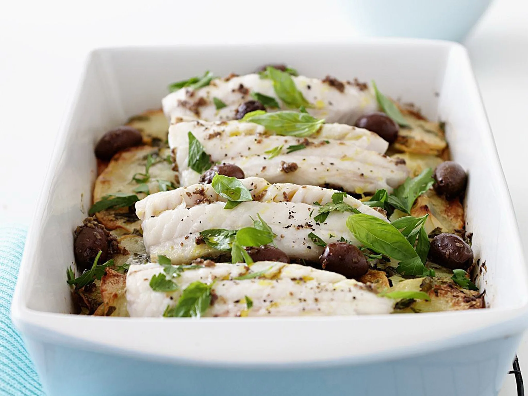 HERB AND OLIVE FISH FILLETS ON POTATO