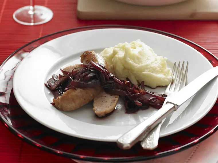 BANGERS & MASH WITH RED WINE GRAVY