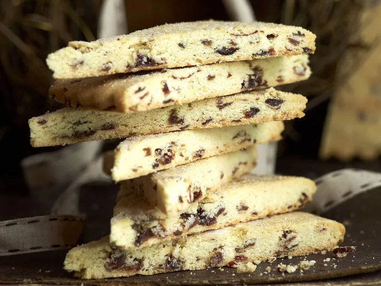 rum and raisin shortbread