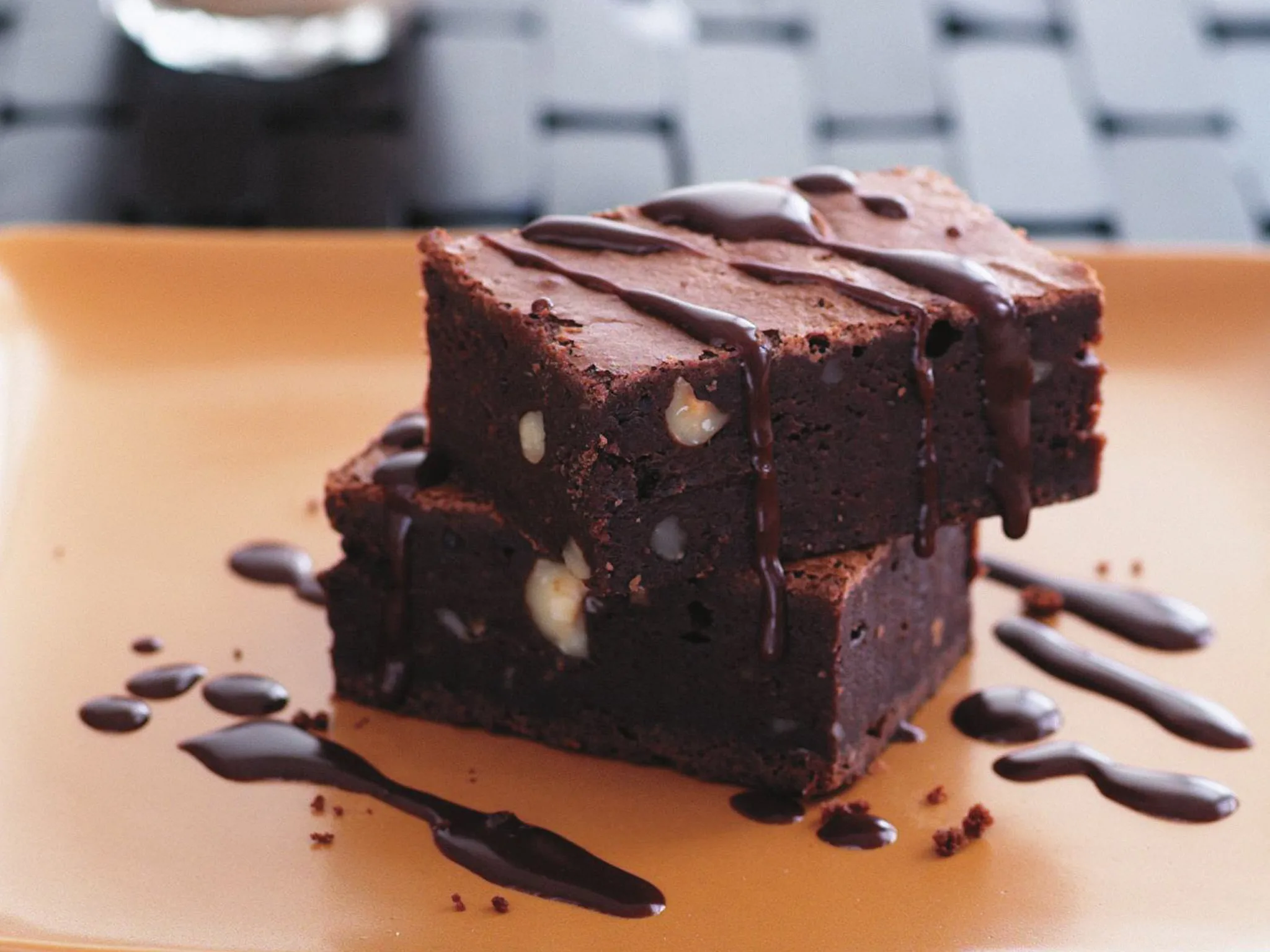 CHOCOLATE BROWNIE WITH WARM CHOCOLATE SAUCE