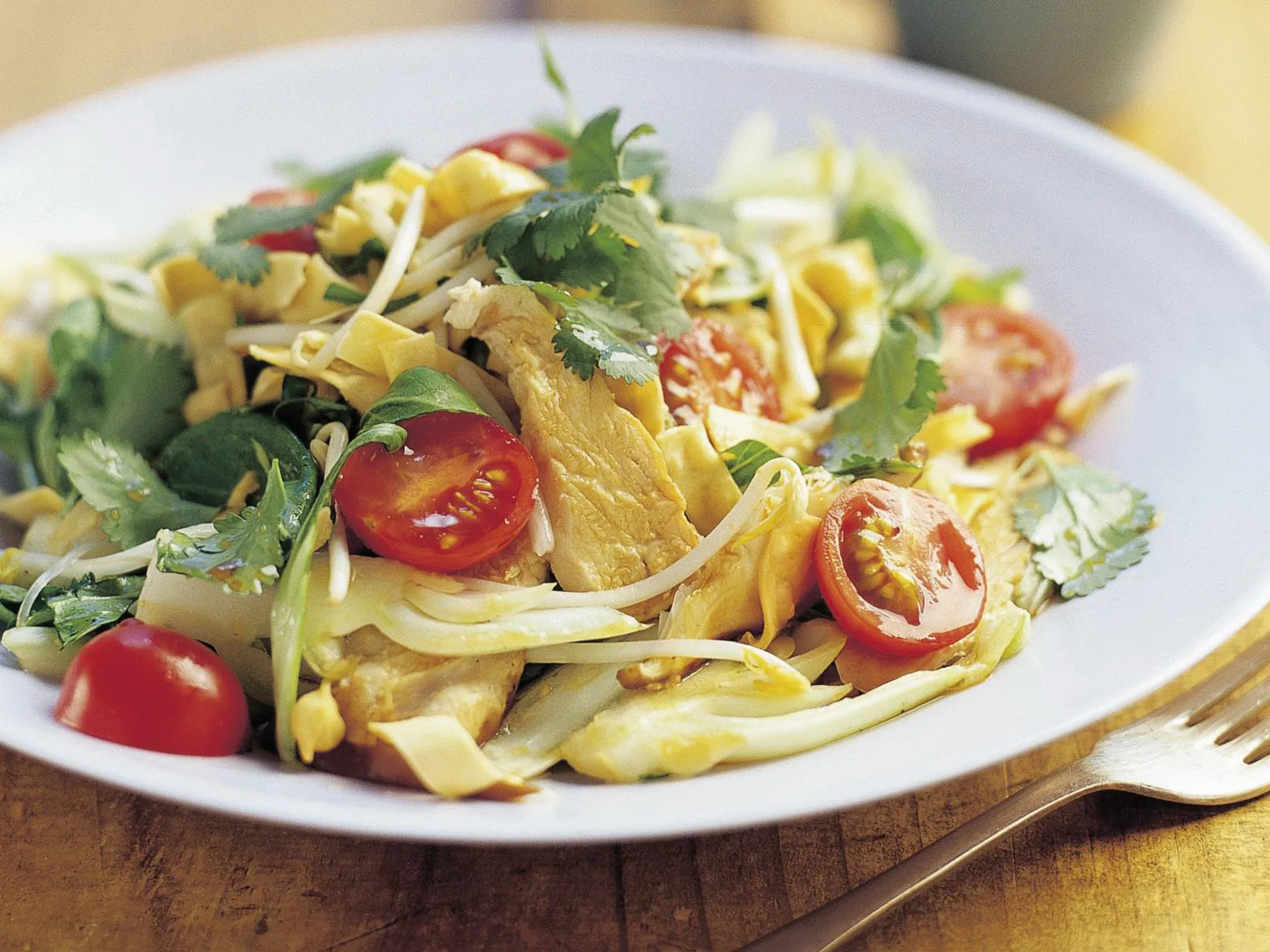 Chicken and crunchy noodle salad