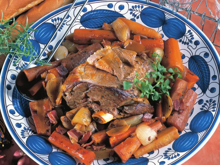 lamb with redcurrant and red wine sauce