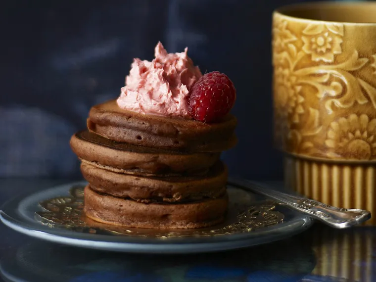 pikelets with raspberry butter