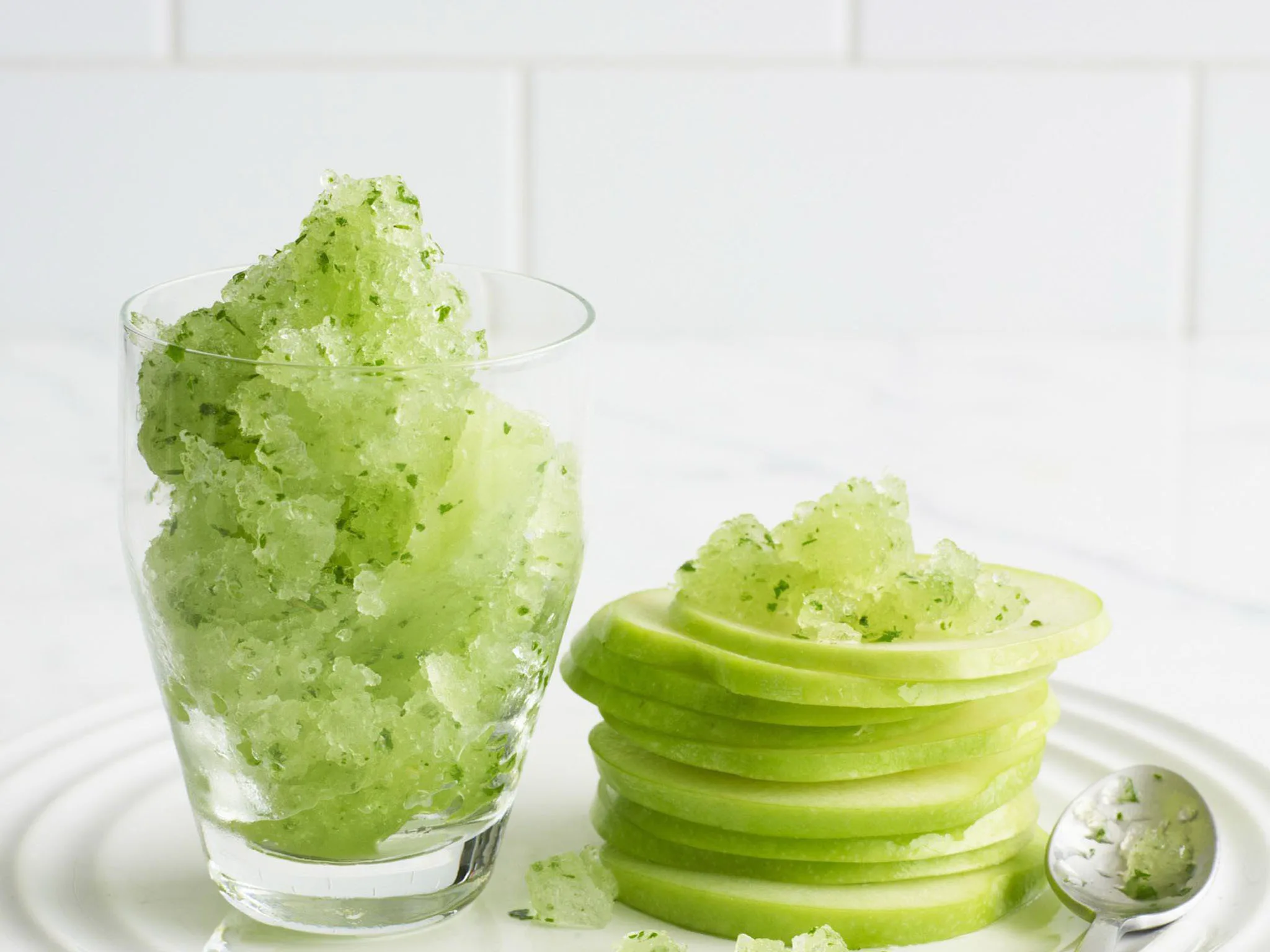 apple salad with lemon ice