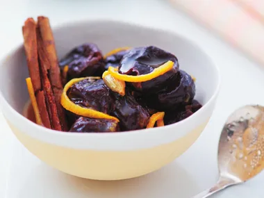 Stewed prunes with orange