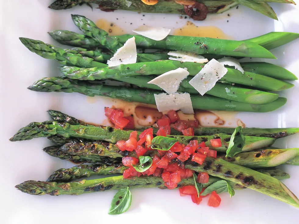 asparagus with three toppings