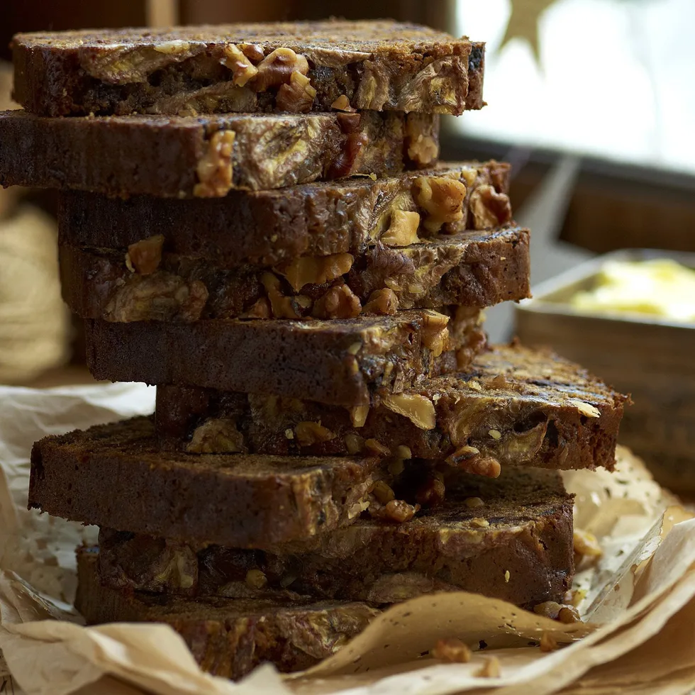 spicy banana fruit loaf