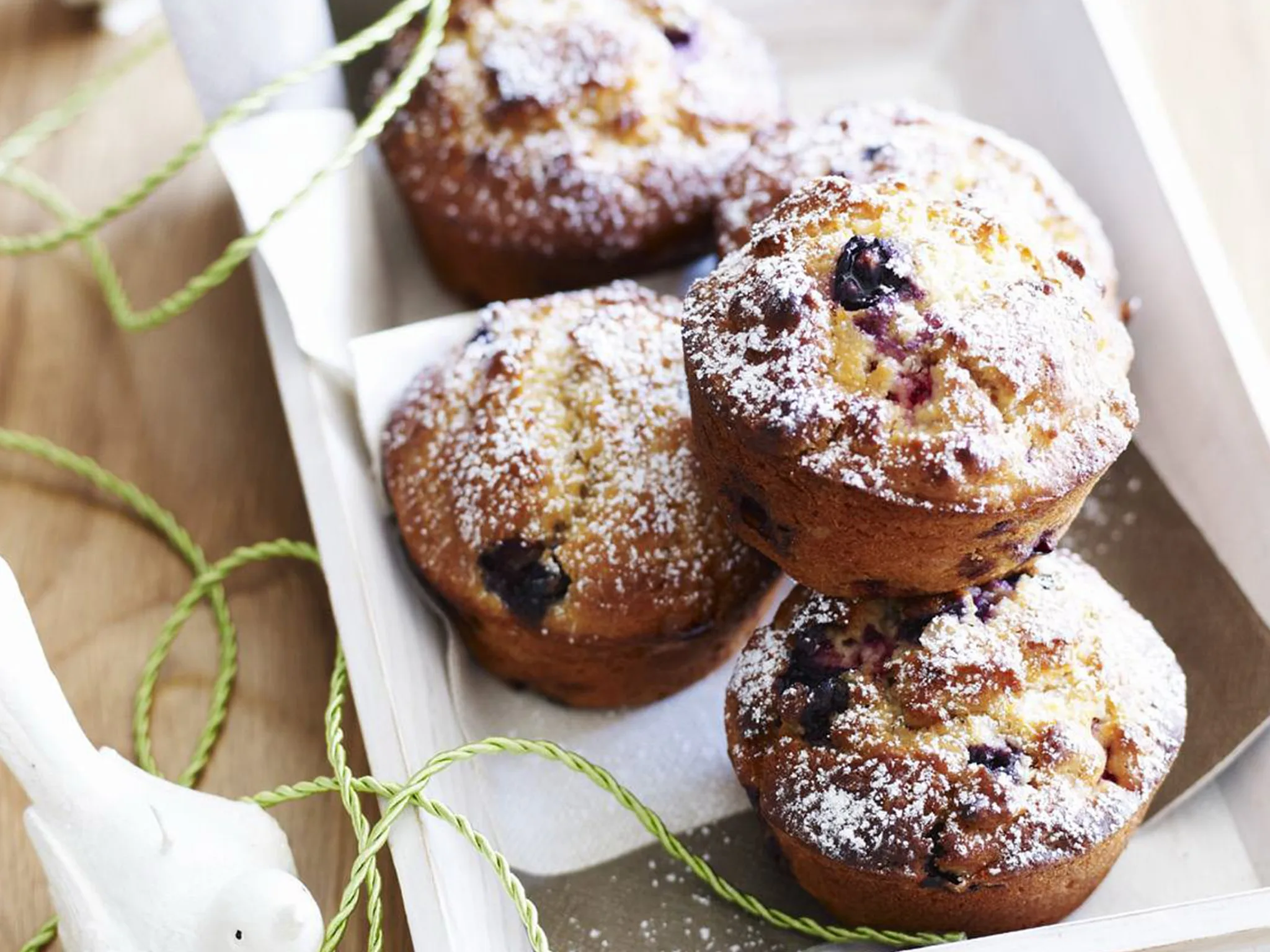 Berry and yoghurt muffins