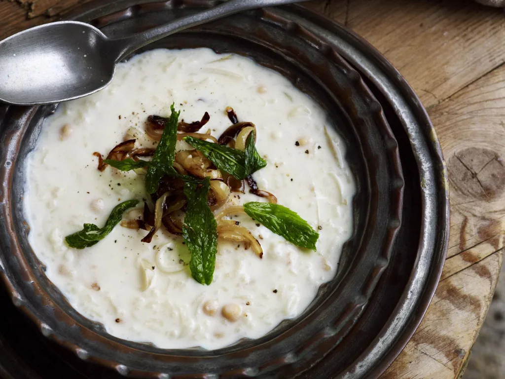 PRESSURE COOKER RICE, CHICKPEA & YOGHURT SOUP