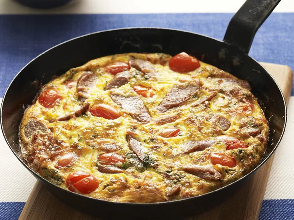 SAUSAGE, TOMATO & BASIL FRITTATA