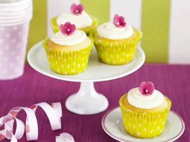 dainty cupcakes