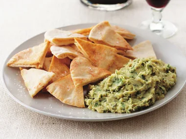 butter bean dip with pitta crisps