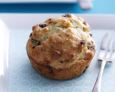 sticky banana and date muffins