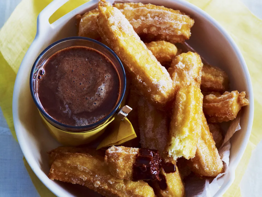 churros with hot chocolate