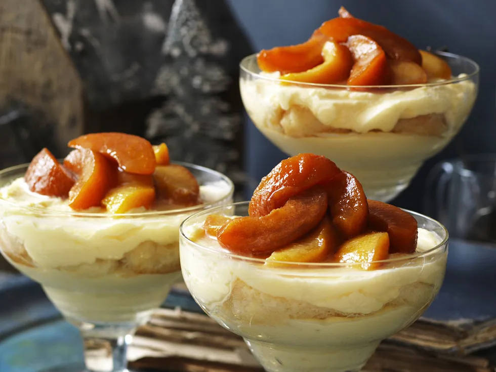 peach and nectarine trifle