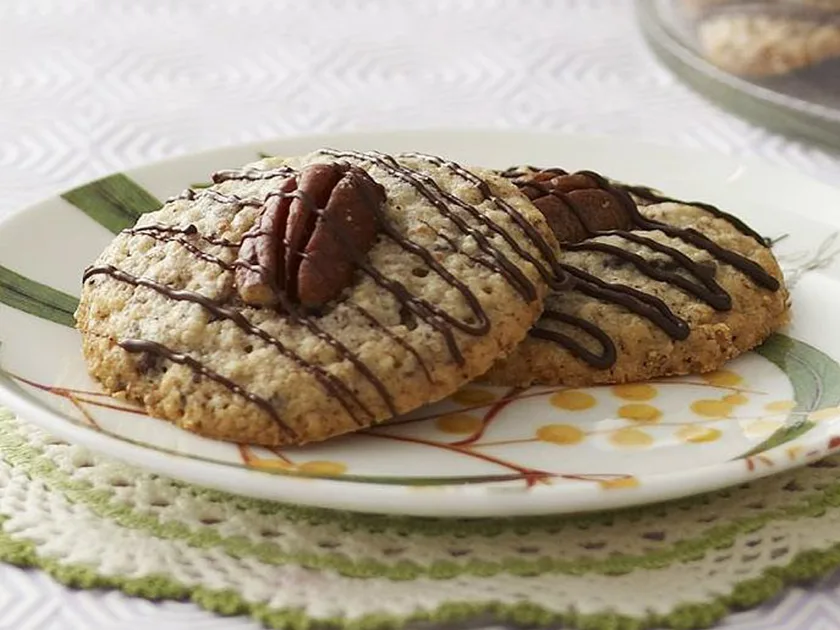 Chocolate pecan cookies | Women's Weekly Food