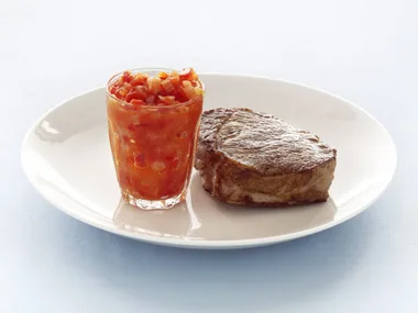 steak & chilli tomato sauce